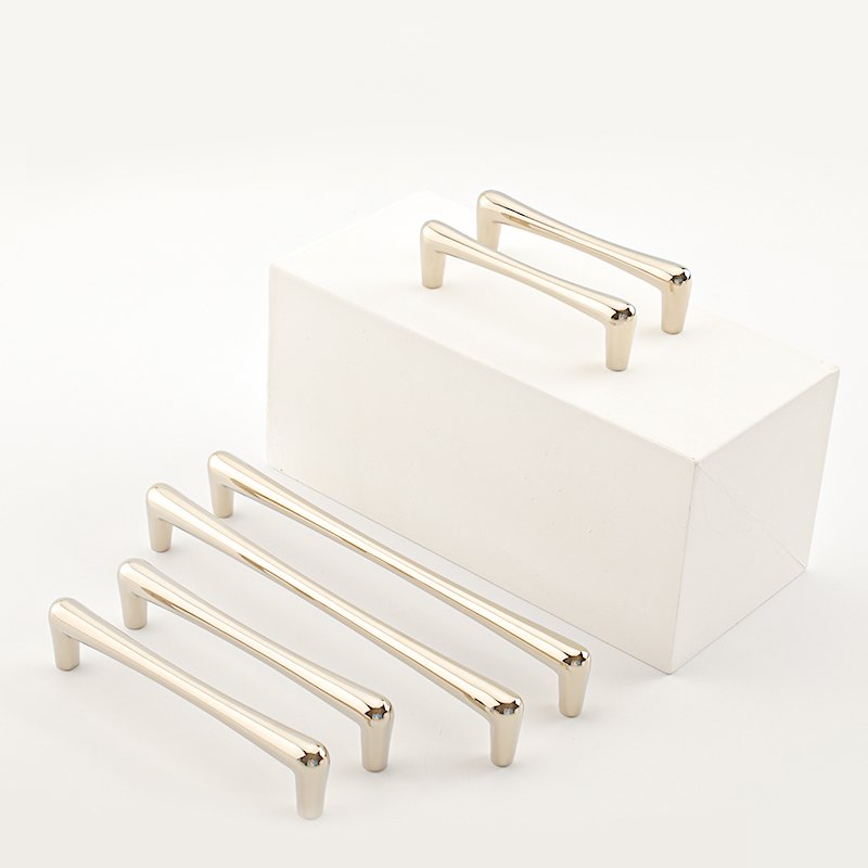 Crescent Linear Handle